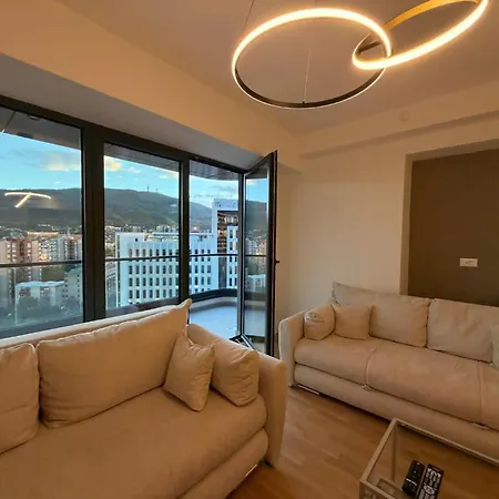 Grand Gigi Panoramic Penthouse Апартаменты *