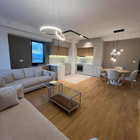 Grand Gigi Panoramic Penthouse * Скопье