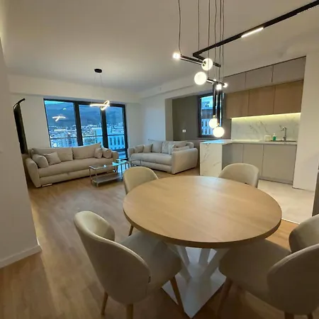 Grand Gigi Panoramic Penthouse