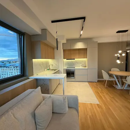 Grand Gigi Panoramic Penthouse * Скопье